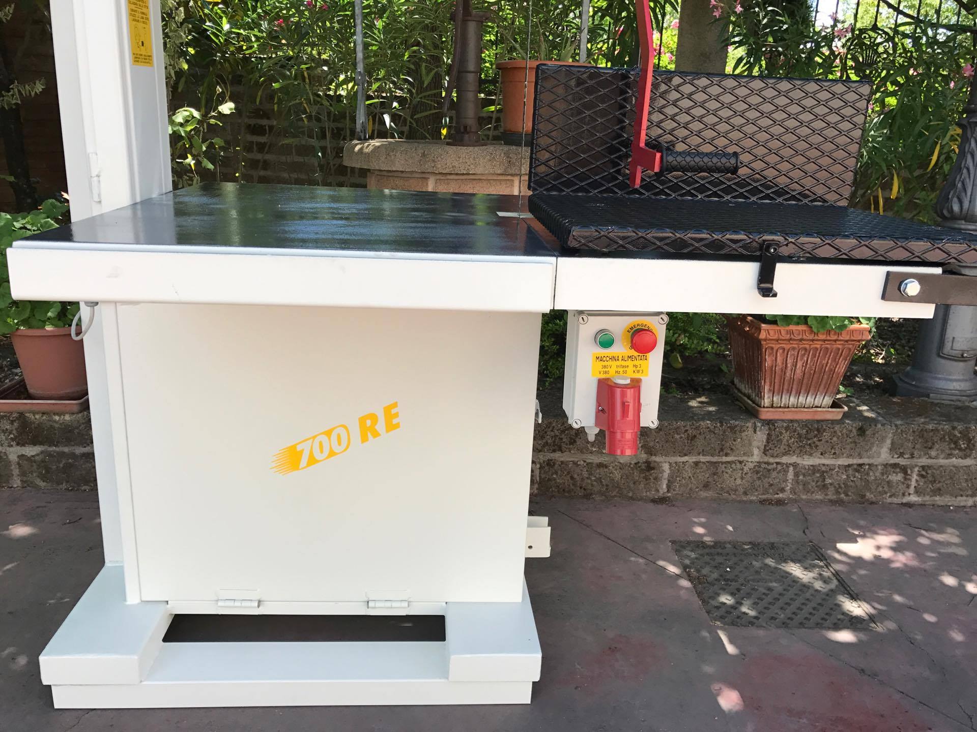 MODELLO SEGA A NASTRO 700 R.E.