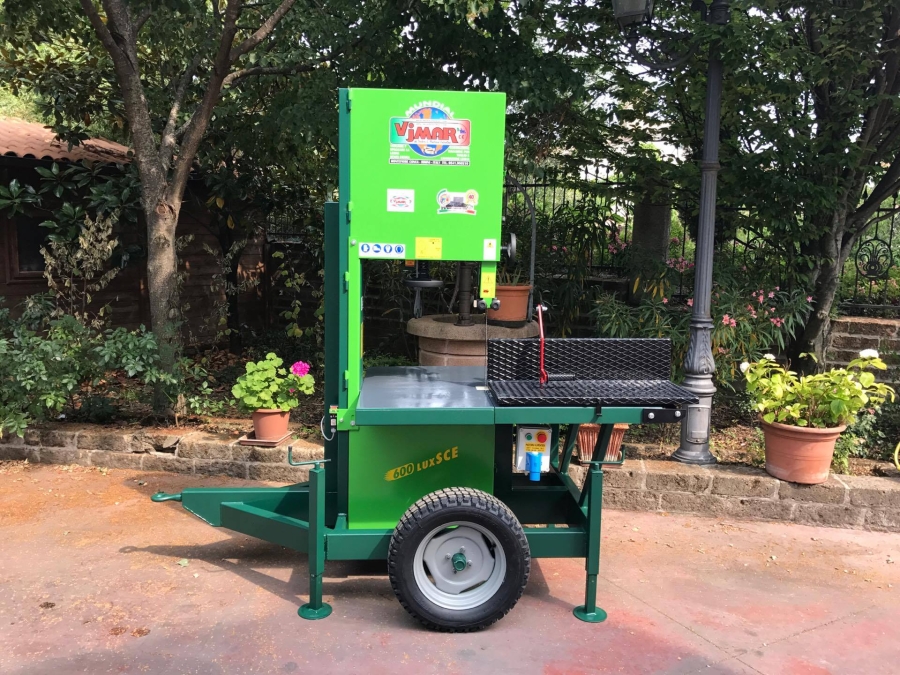 MODELLO SEGA A NASTRO 600 C.LUX. CARRELLATA